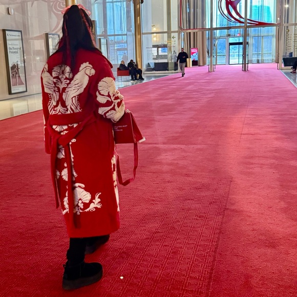 Farm Rio Helen Floral Fleece Coat Festive Season Modern Winter Wardrobe - Picture 3 of 15